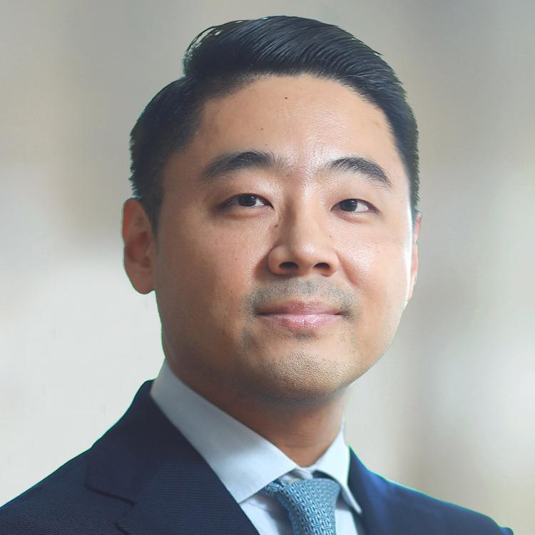 a headshot picture of Wayne Qin, Research Strategist for LaSalle Investment Management